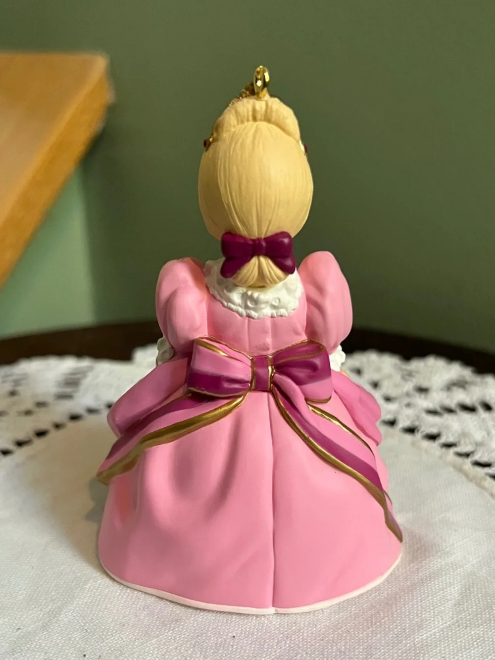1996 Hallmark Keepsake Ornament, “Madame Alexander Cinderella -1995”.